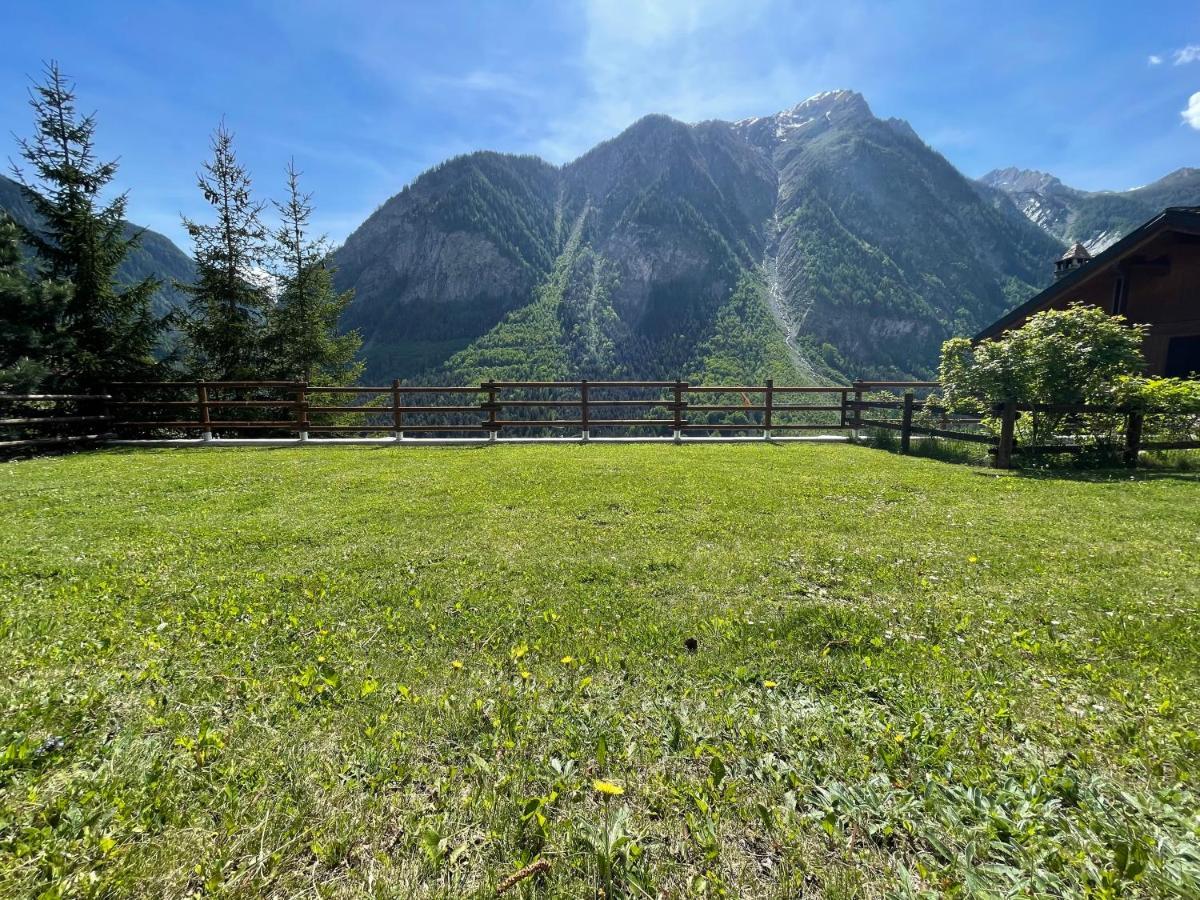 Courmayeur~navetta Gratuita Per Il Centro+impianti Apartment *