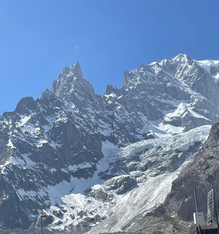 Apartment Courmayeur~navetta Gratuita Per Il Centro+impianti *
