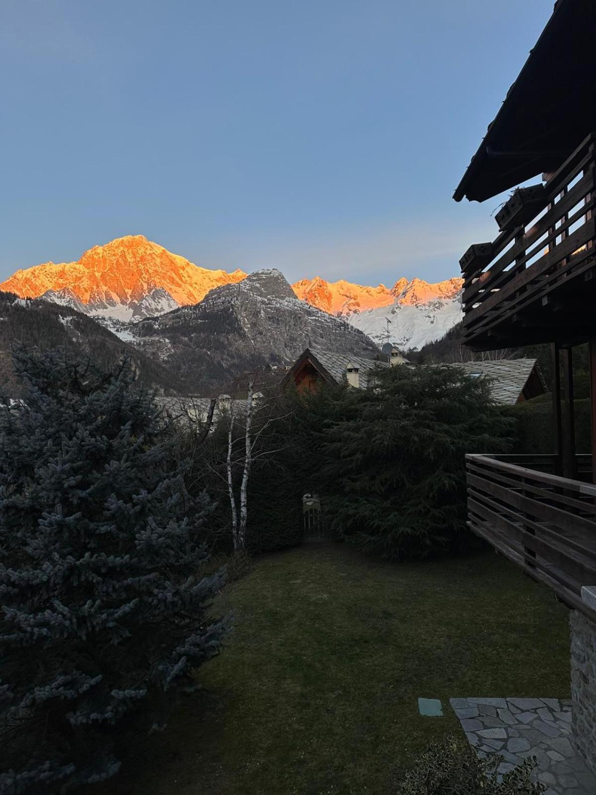 Courmayeur~navetta Gratuita Per Il Centro+impianti * Courmayeur
